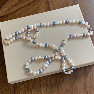 Vintage fresh water pearl necklace
